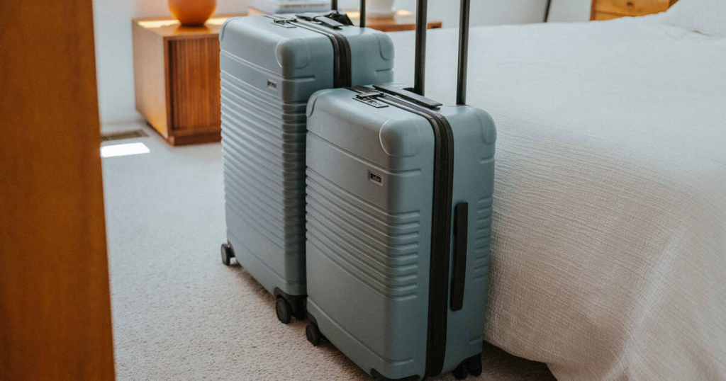 Как компактно собрать чемодан?