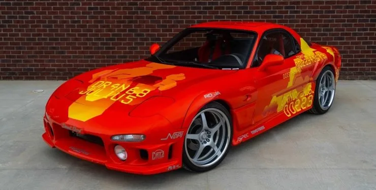 На продажу выставили культовый спорткар Mazda из фильма «Форсаж»