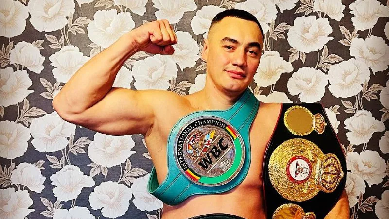 Казахстанский боксер Жан Кособуцкий получил шанс приблизиться к бою за титул чемпиона мира