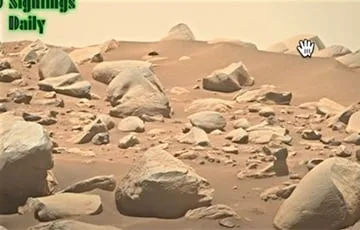 Двухметровая дверь на Марсе