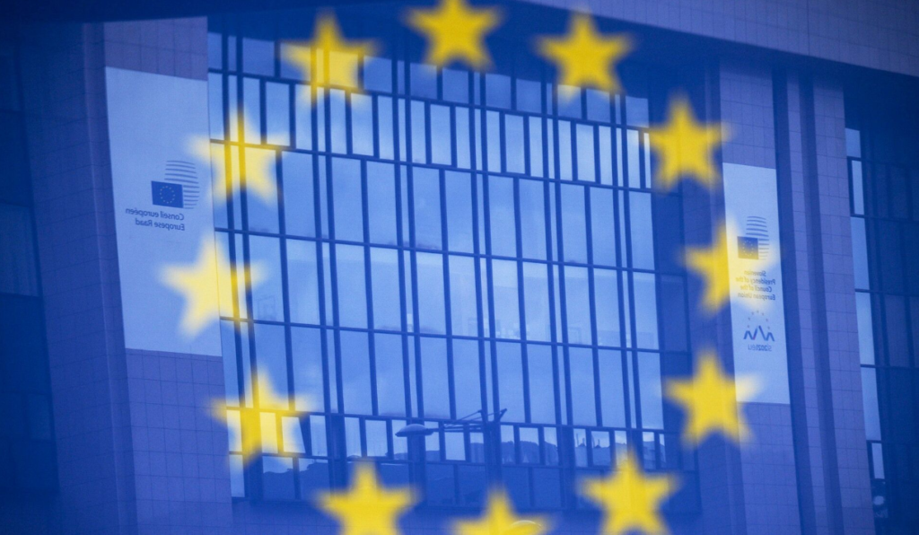 Косово присоединяется к новым санкциям ЕС против