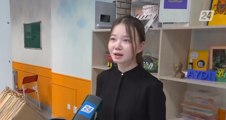 Атырауская школьница предложила строить дома по забытой технологии предков