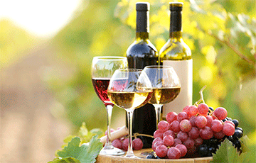 Как правильно пить вино и шампанское: этикет вечеринок