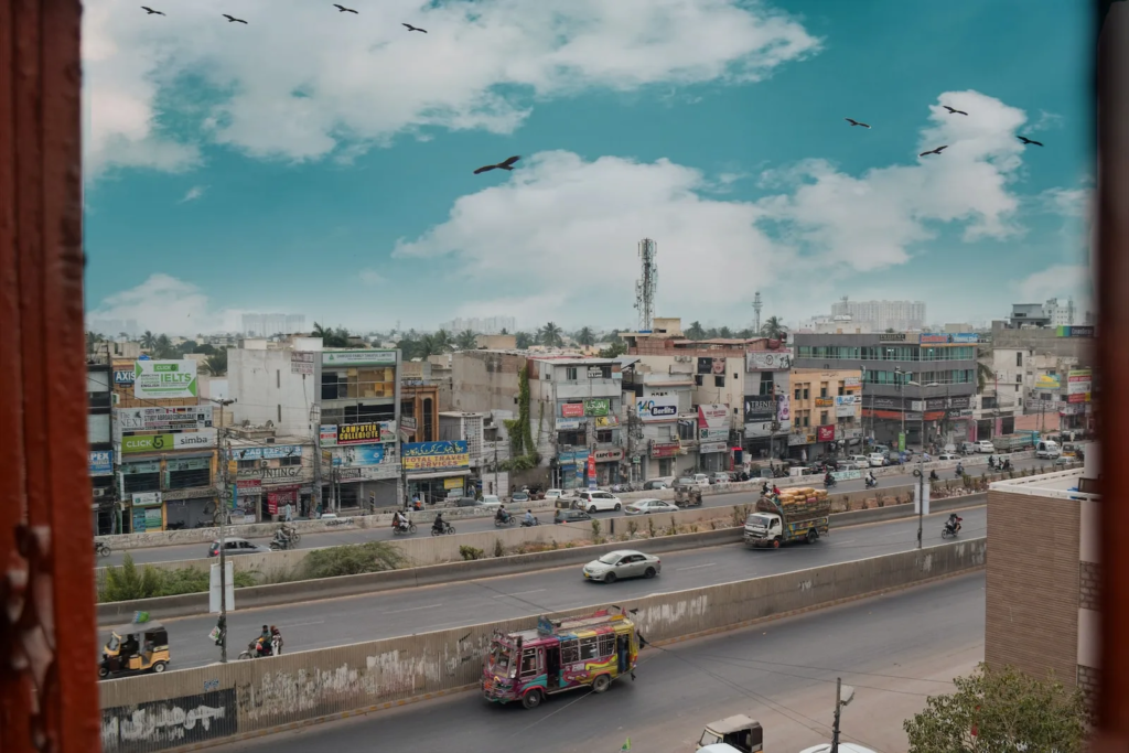 Карачи признали наименее пригодным для жизни большим городом