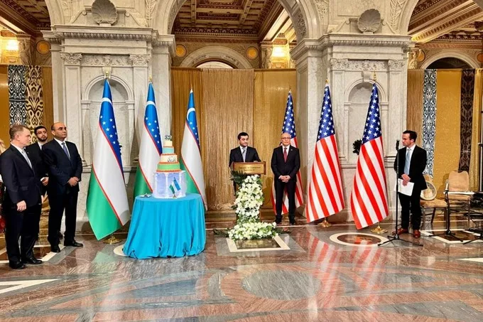 Делегация Узбекистана посетила США в преддверии визита президента