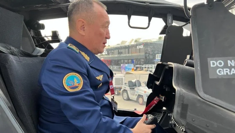 Dubai Airshow 2023 посетили военнослужащие Казахстана