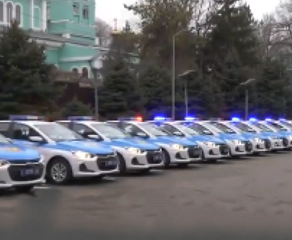 Полиция Алматы получила новые внедорожники