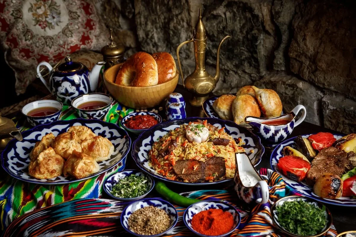 Узбекский плов – это не только кулинарный шедевр, но и национальный символ страны