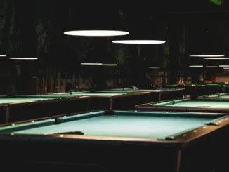 empty pool table