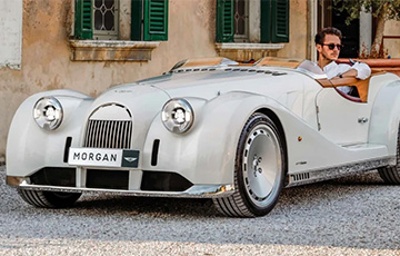 Британцы создали необычный ретро-спорткар Morgan Midsummer