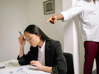 В Казахстане планируют закрепить нормы о харассменте на работе